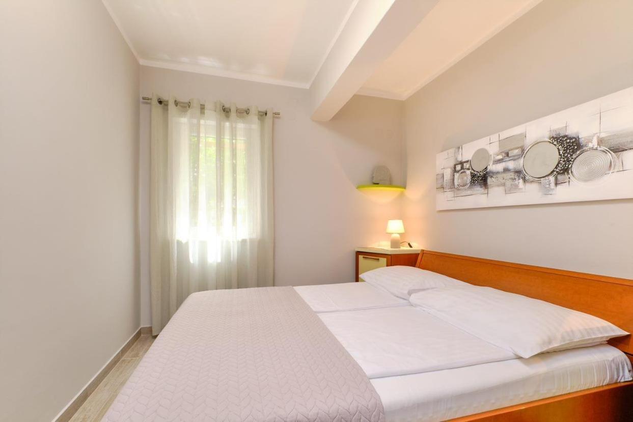 Apartments Enna Mali Lošinj Esterno foto