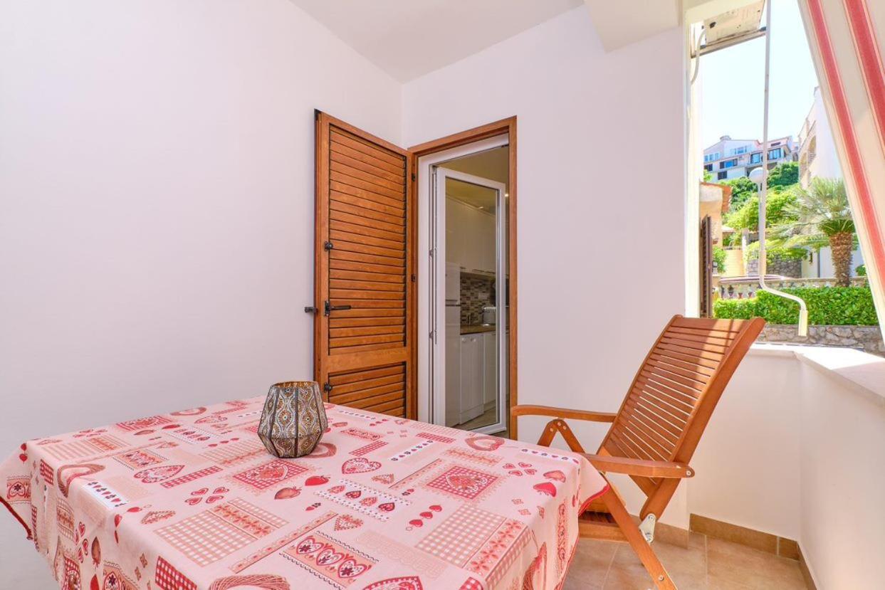 Apartments Enna Mali Lošinj Esterno foto